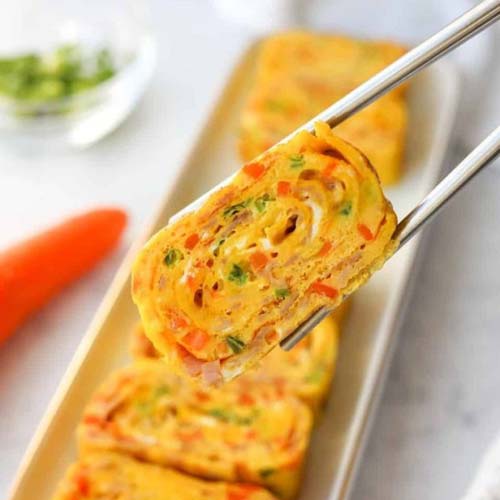 Корейские яичные рулеты: как готовят, на чем и почему они так популярны  