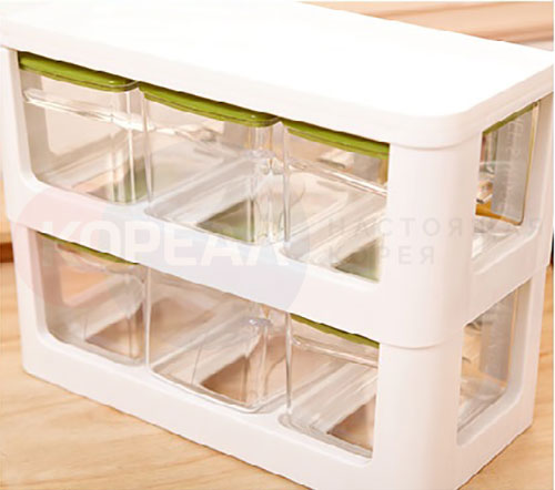 задняя сторона контейнеров для специй